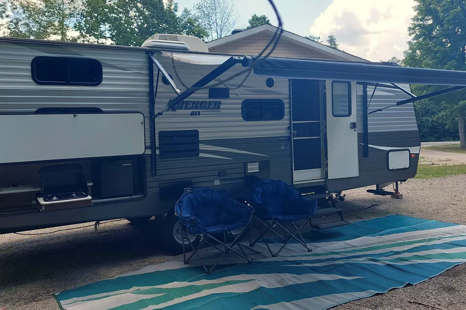 The Glamper Camper