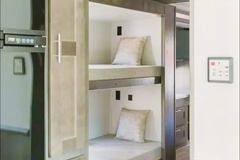2021 Forest River Georgetown - Sleeps 8