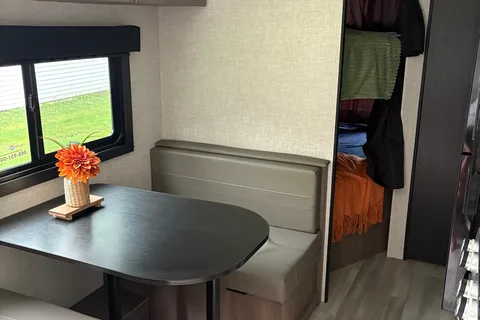 David's Highland Ridge RV Open Range 26BH Travel Trailer