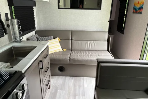 David's Highland Ridge RV Open Range 26BH Travel Trailer