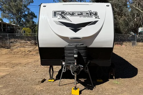 Genesis Supreme Ragen RV R275CRXL Toy Hauler