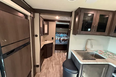 The Lakeside Bunkhouse - Delivery Only