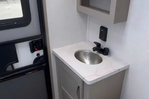 Browne’s s RV Cottage