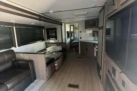 Jordan's Keystone 29dwse Travel Trailer