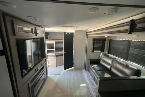 Jordan's Keystone 29dwse Travel Trailer