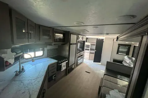 Jordan's Keystone 29dwse Travel Trailer