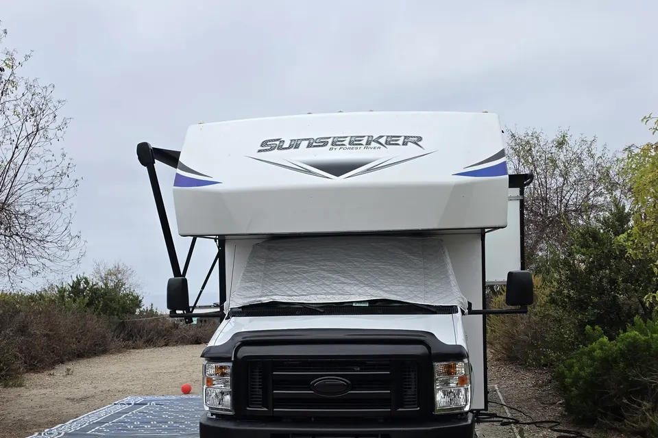 Adventure-Ready 2021 Sunseeker – Lifted, Luxurious, Fully Equipped!