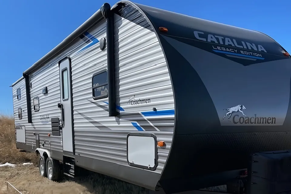 Scachetti’s Coachmen Catalina 303 QBCK LE 33 Travel Trailer