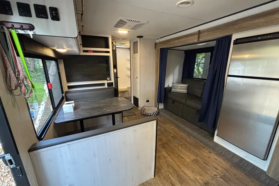 Howie and Jenny’s Heartland Trailrunner Travel Trailer
