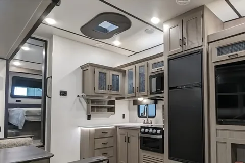 Andrew's Keystone HIDEOUT 301DBS Fifth Wheel