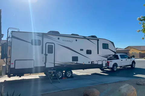 Andrew's Keystone HIDEOUT 301DBS Fifth Wheel