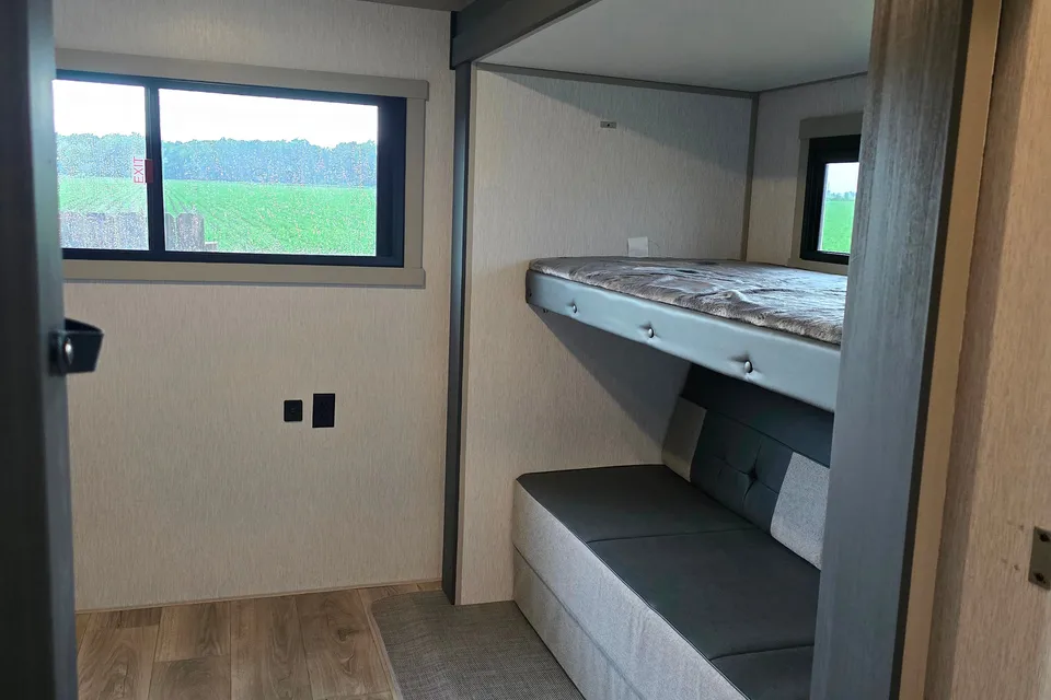 Forest River Heritage Glen Fifth Wheel
