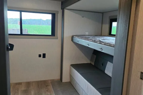 Forest River Heritage Glen Fifth Wheel