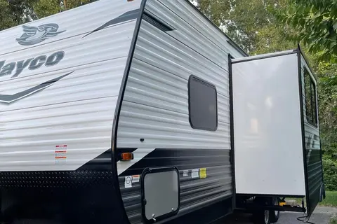 Julia's Jayco JayFlight 242BHS Travel Trailer