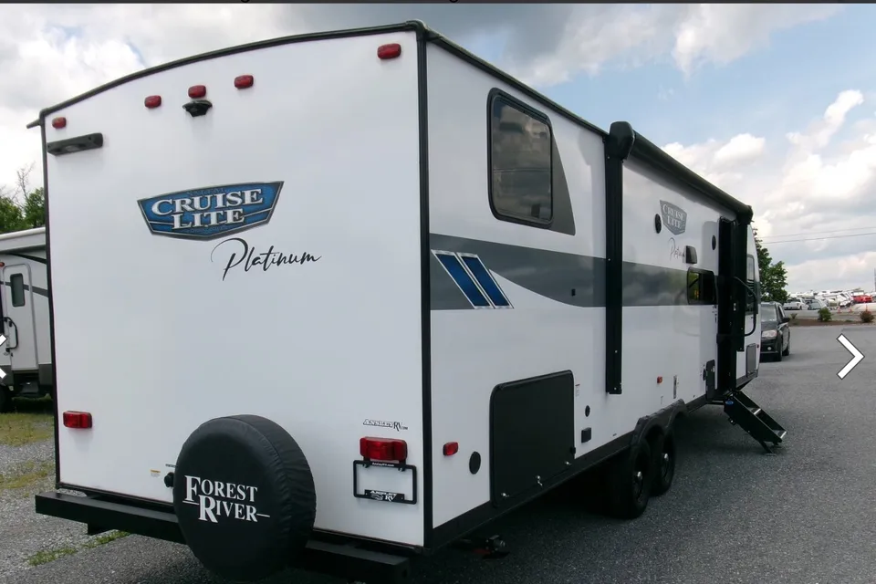 Tyler's Forest River Salem cruise platinum Travel Trailer