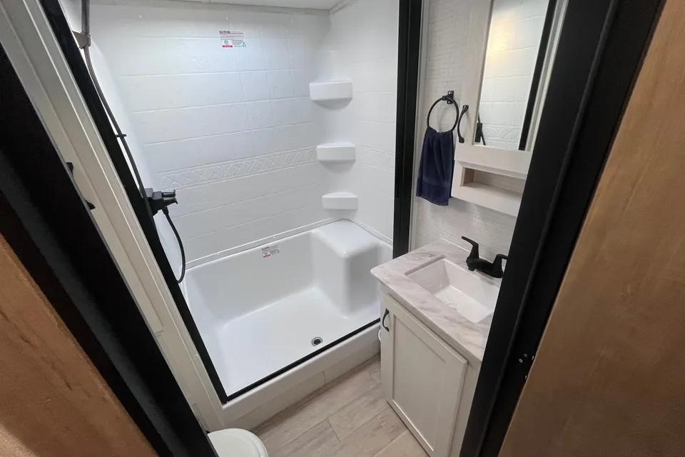 Jared's Palomino 306RKTS Travel Trailer
