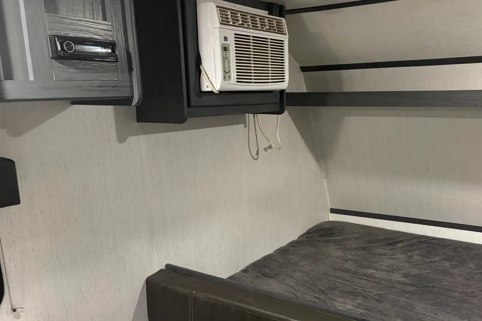 Keystone Dutchman Travel Trailer