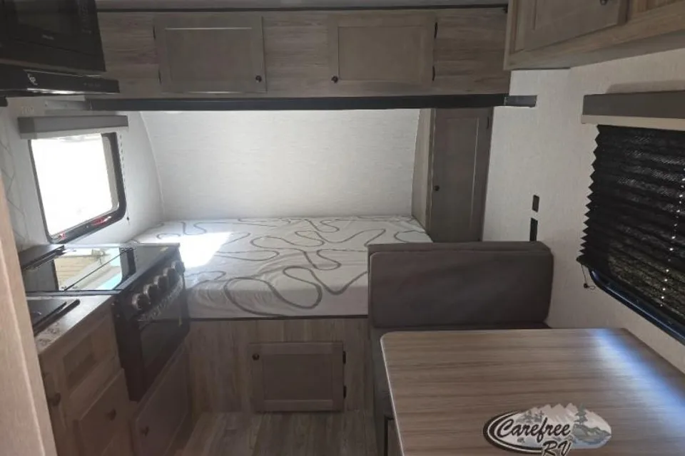 Carefree's Sunset Park RV Sunlite 16BH