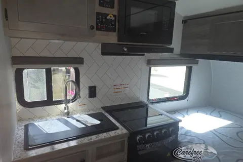 Carefree's Sunset Park RV Sunlite 16BH
