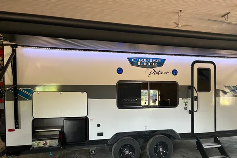 Country Cruiser's Travel Trailer
