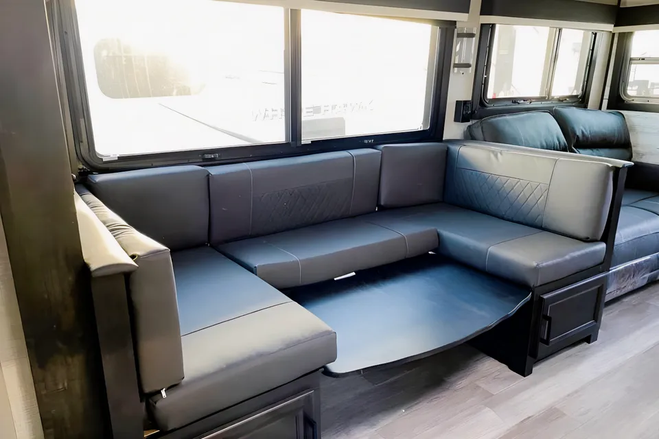 [08] Stress Free RVs - 2022 XL -Whitehawk - Luxury Bunkhouse