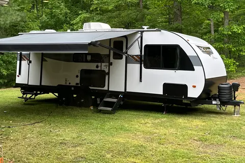 2024 Wildwood Bunkhouse – Sleeps 6, Starlink, Solar, Pets OK