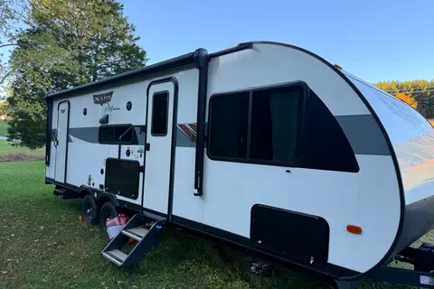 2024 Wildwood Bunkhouse – Sleeps 6, Starlink, Solar, Pets OK