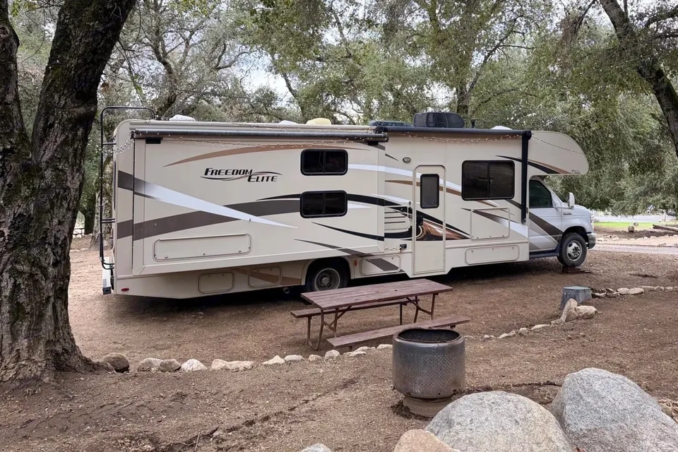 Courtney's Thor Motor Coach Freedom Elite 30FE Class C
