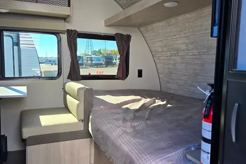 Aaron's Coachmen Catalina Travel Trailer