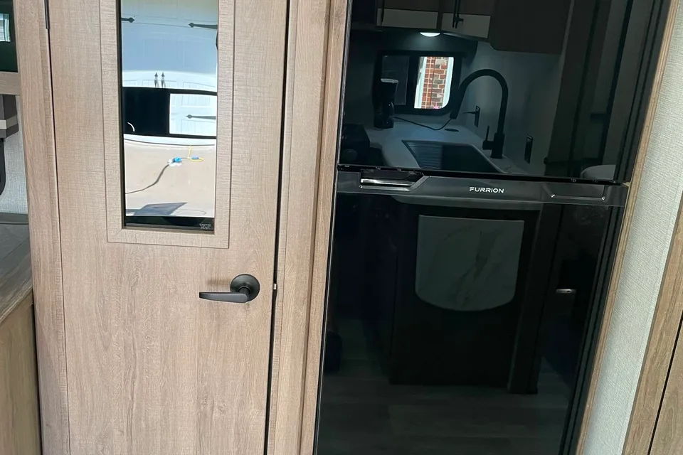 BRAND NEW Grand Design Imagine 25DBE Luxury Trailer
