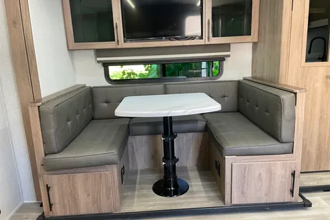BRAND NEW Grand Design Imagine 25DBE Luxury Trailer