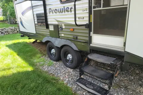Robert's Kingston 26RBK Travel Trailer