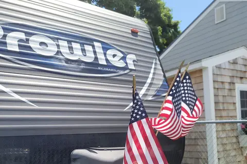Robert's Kingston 26RBK Travel Trailer