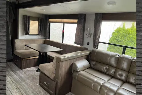 Cheerful 2018 Cherokee M-274DBH Travel Trailer