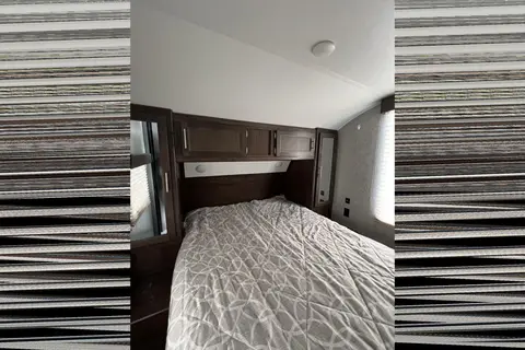 Cheerful 2018 Cherokee M-274DBH Travel Trailer