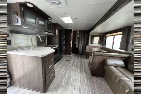 Cheerful 2018 Cherokee M-274DBH Travel Trailer