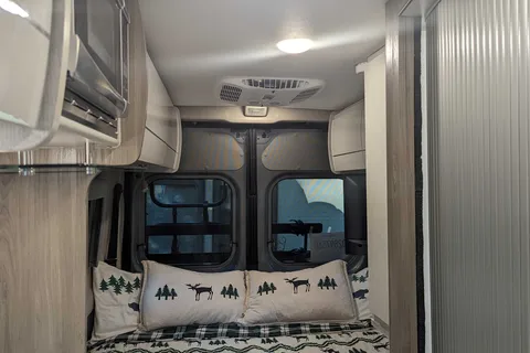 Class B Van Nature Adventurer for 4!