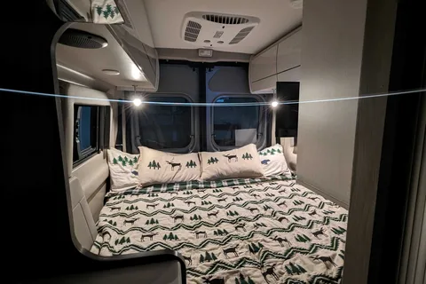 Class B Van Nature Adventurer for 4!