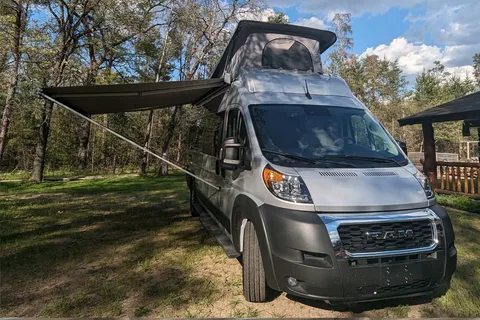 Class B Van Nature Adventurer for 4!