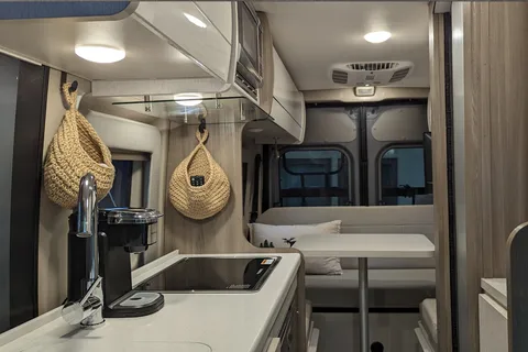 Class B Van Nature Adventurer for 4!