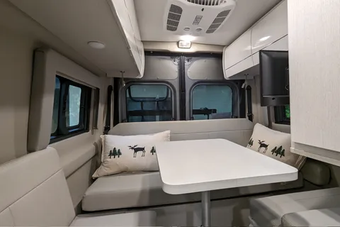 Class B Van Nature Adventurer for 4!