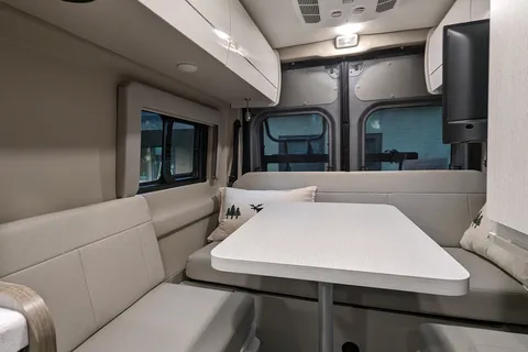 Class B Van Nature Adventurer for 4!