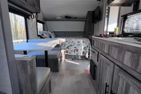 Couples or Family Bunkhouse Oasis