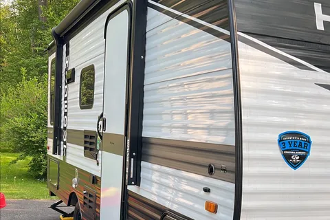 GoldBarry’s Keystone Hideout 177RD Travel Trailer