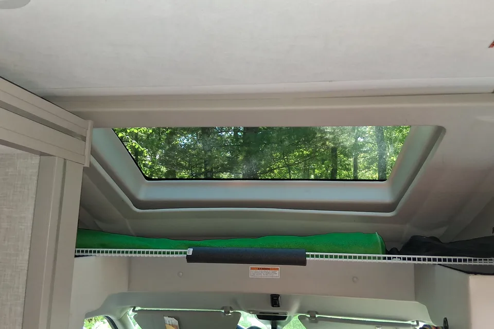 Forest's Thor Motor Coach Compass Truck Camper