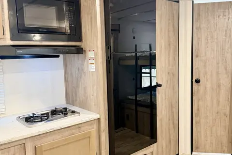 2025 Gulf Stream  Enlighten #42 Sleeps 8