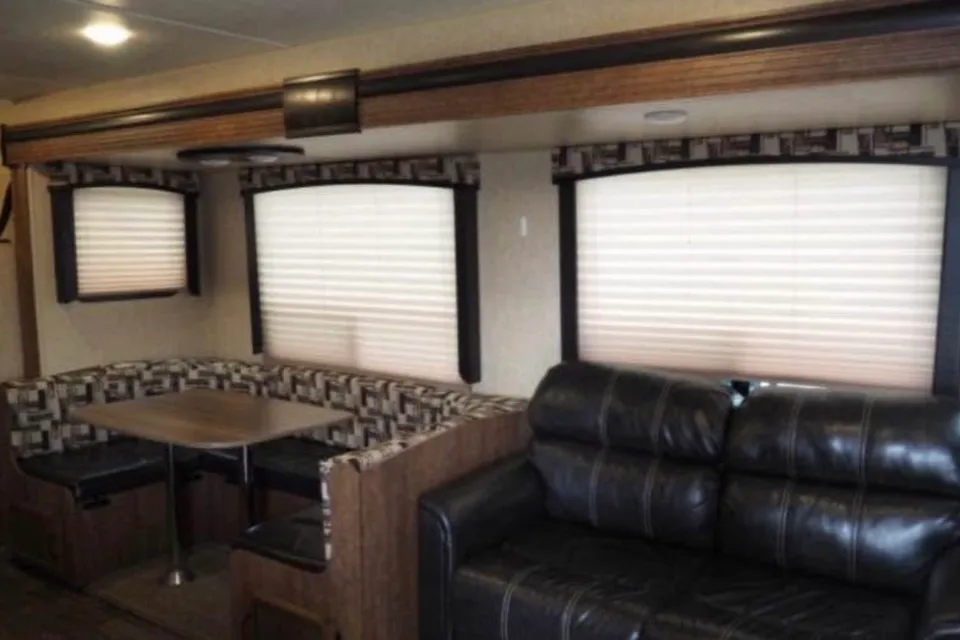 Ryan's Starcraft Autumn Risge Travel Trailer