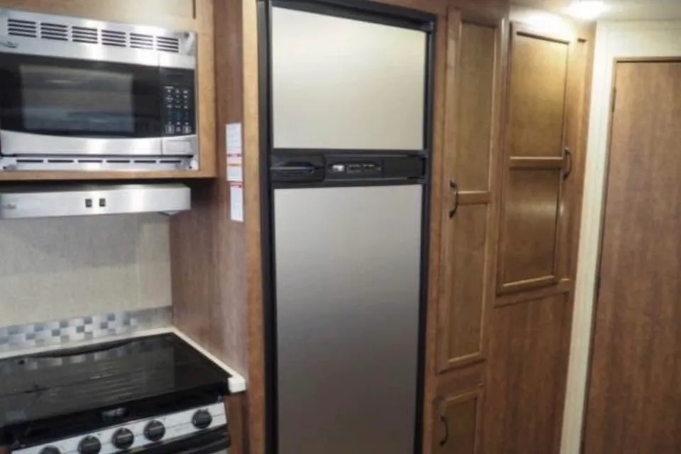 Ryan's Starcraft Autumn Risge Travel Trailer