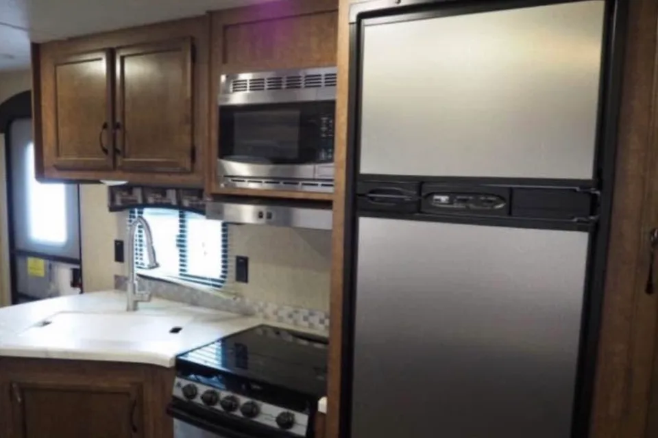 Ryan's Starcraft Autumn Risge Travel Trailer