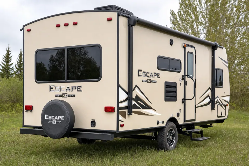 Mel's Escape Trailer Industries ESCAPE KZ E016RBT Hybrid